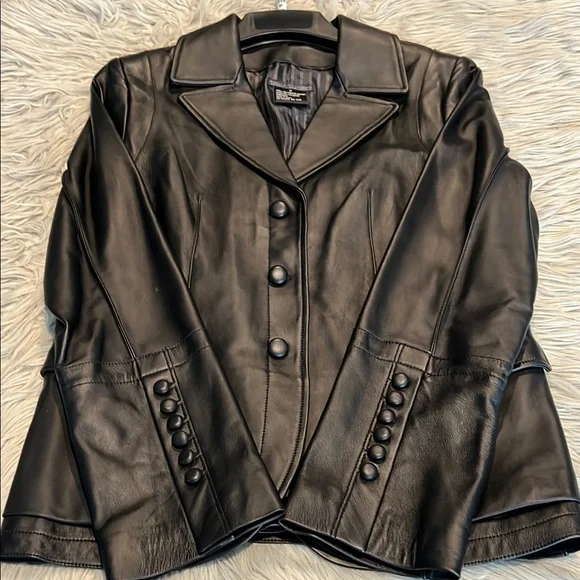 Pamela Dennis Black Leather Jacket Sleek Sophisticated Design - Picture 6 of 7